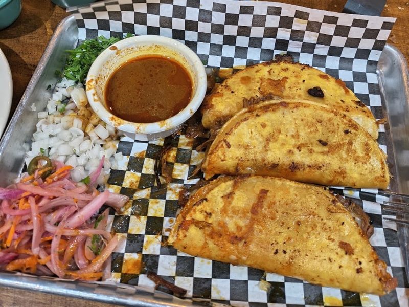 Sabor A La Mexicana food