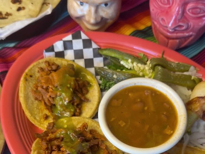 Sabor A La Mexicana food